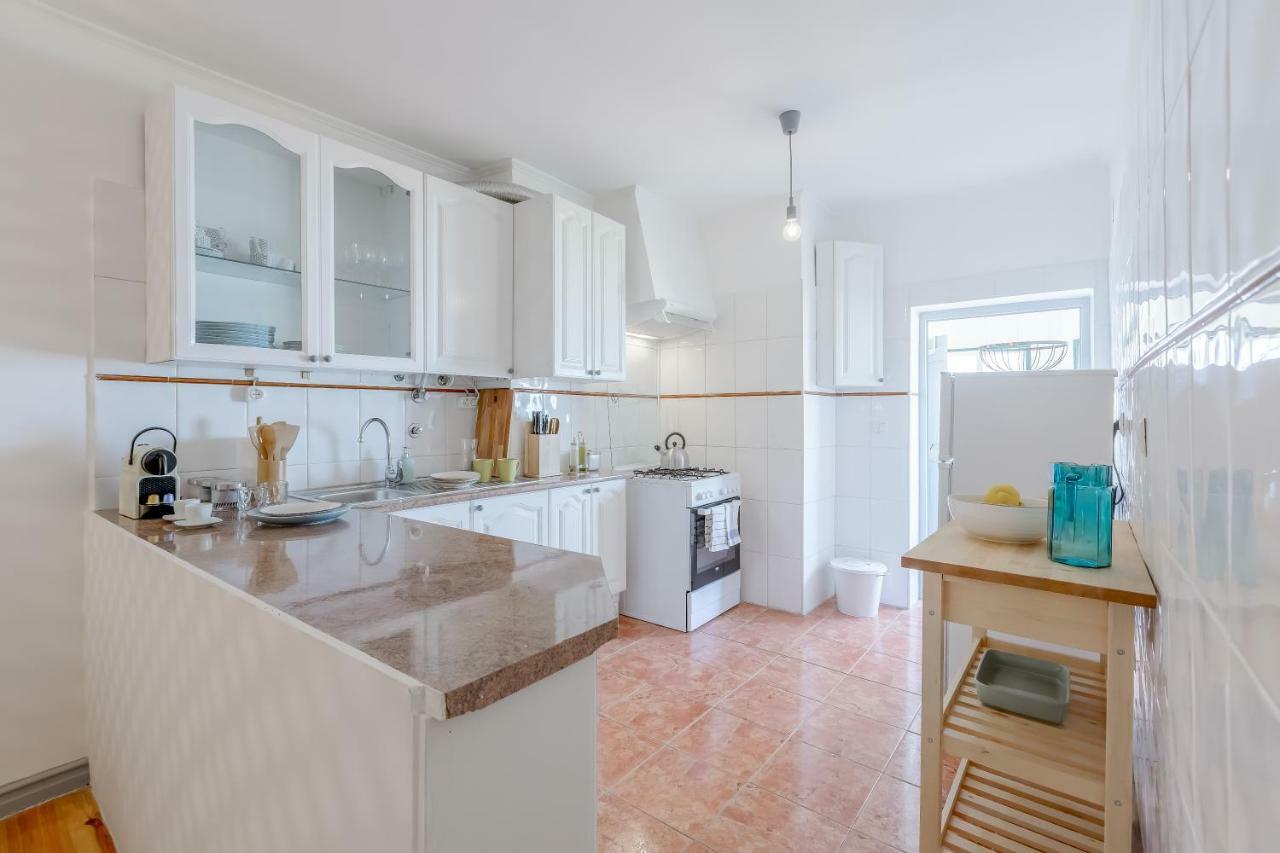 Bright & Spacious Alfama Apartment, By Timecooler ลิสบอน ภายนอก รูปภาพ