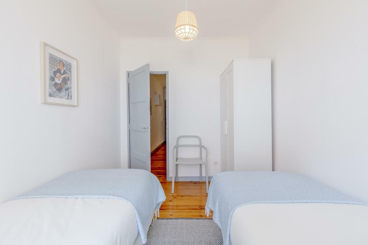 Bright & Spacious Alfama Apartment, By Timecooler ลิสบอน ภายนอก รูปภาพ