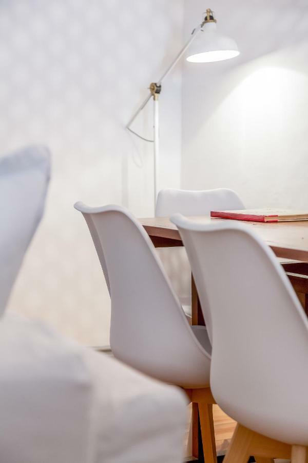 Bright & Spacious Alfama Apartment, By Timecooler ลิสบอน ภายนอก รูปภาพ